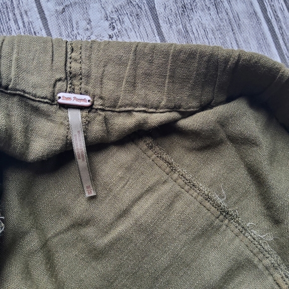 Free People Tomboy Linen Short - Picture 9 of 12